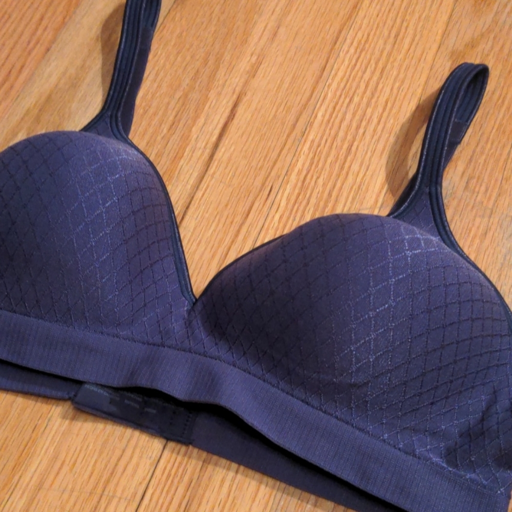 HanesUltimatePerfectCoverageComfortFlexFitWireless - Picture 6 of 8